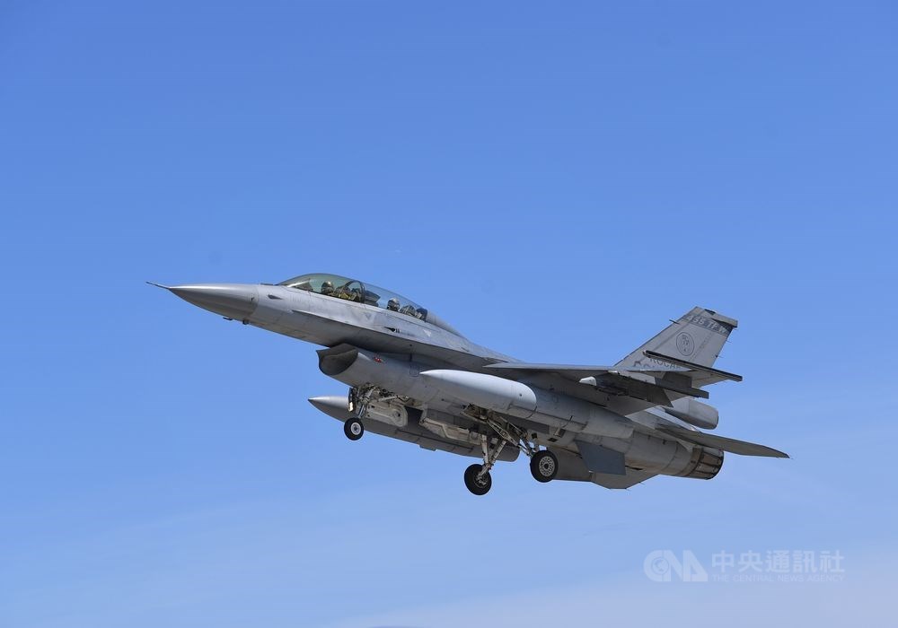 美國國務院已批准銷售F-16給台灣，可望加強台灣的國防實力。（圖／中央社）