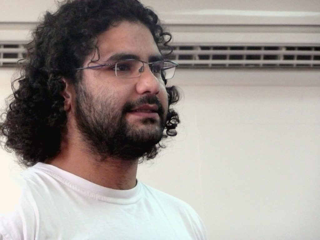埃及軟體工程師的知名部落客法塔（Alaa Abdel Fattah）之前就因為未獲許可的抗議活動被判刑 5 年（圖／Alaa Abd El-Fatah／CC BY-SA 2.5）