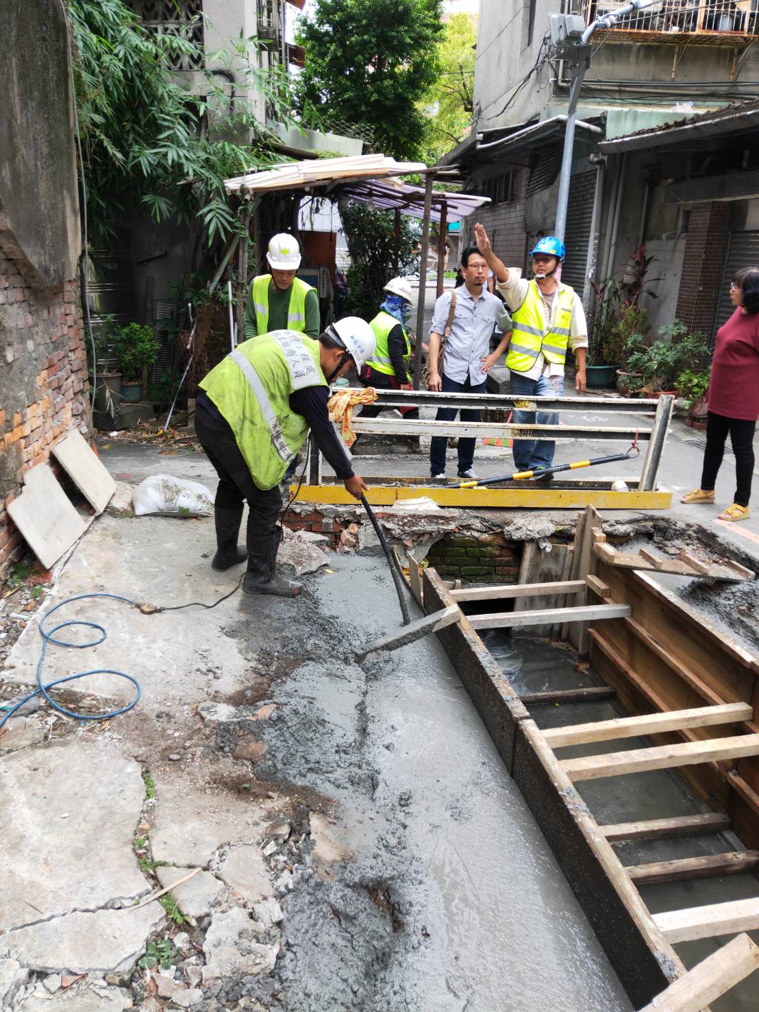 百年古圳遭灌漿破壞 文資界:北市文化局三度違法