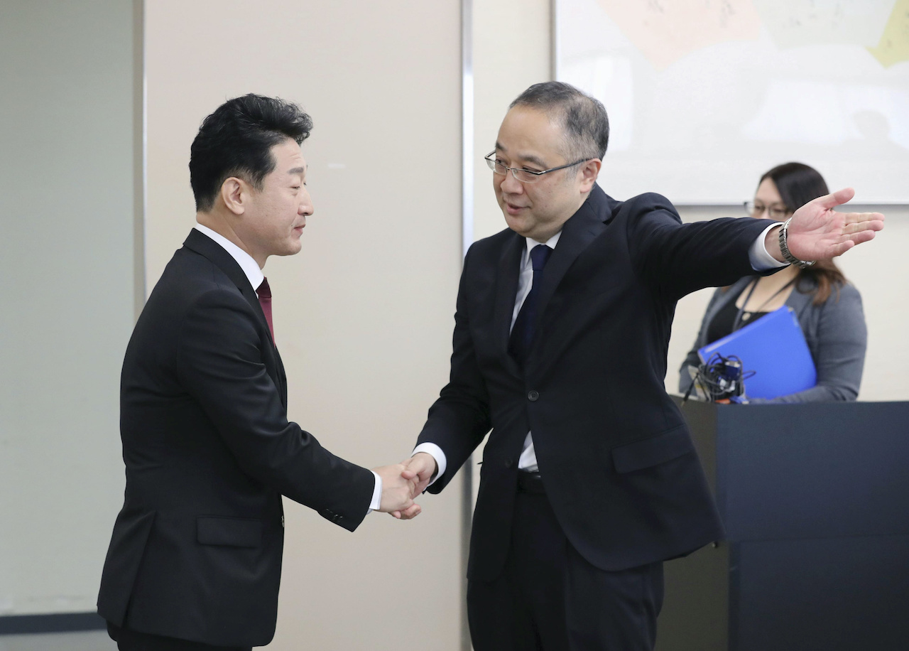 日、韓恢復貿易出口管理對話機制