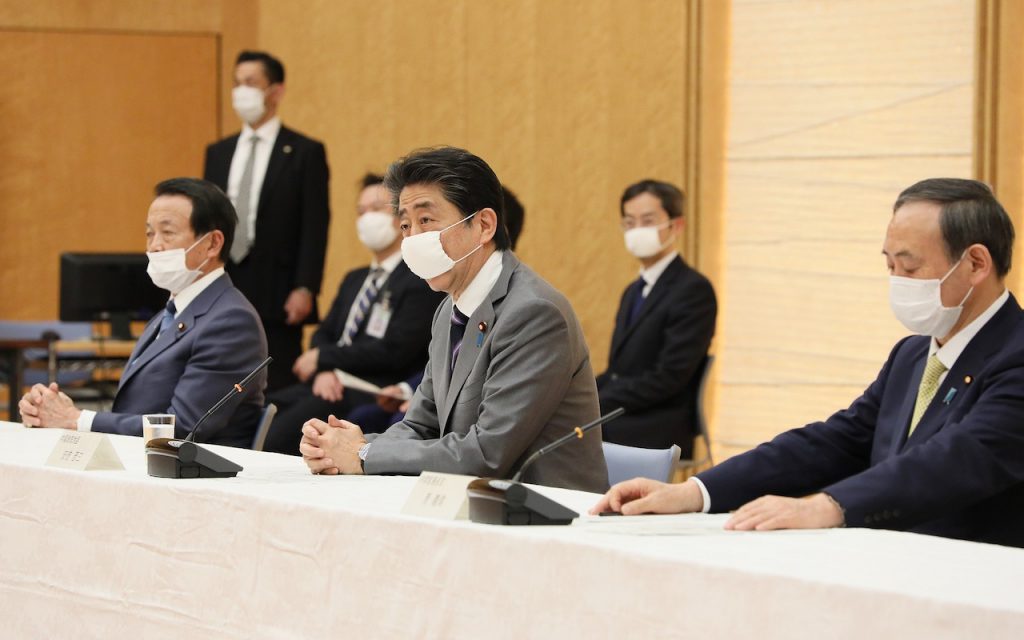 日相安倍晉三宣布日本特定地區實施一個月期間的「緊急事態」（圖／首相官邸）