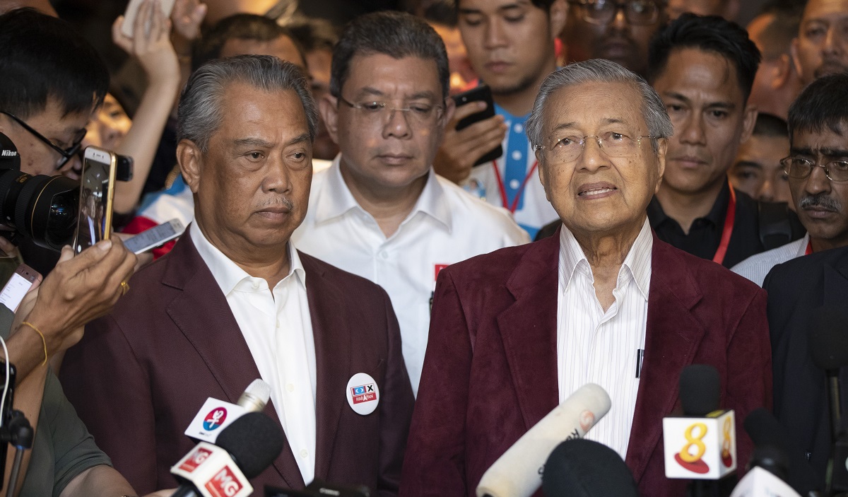 馬來西亞首相慕尤丁再出招　馬哈地遭開除黨籍