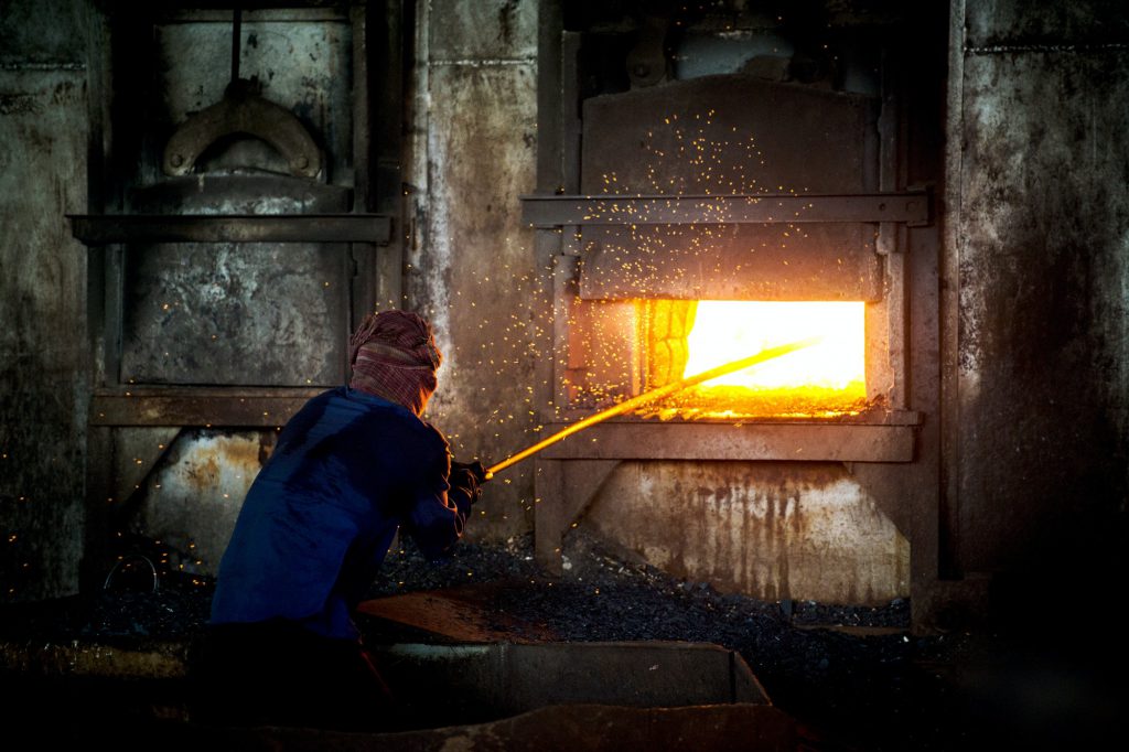 I took this photo in an indian factory