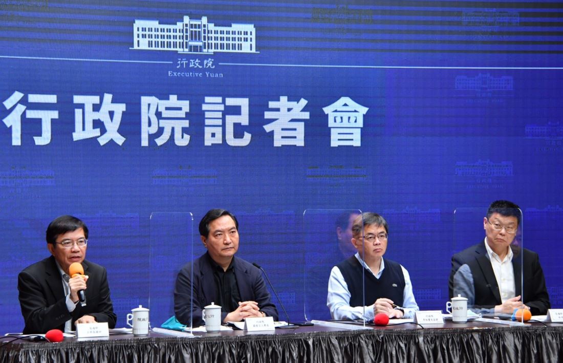 交通部提出「台鐵重大改革措施」 蘇貞昌：安全是當務之急、首要之務
