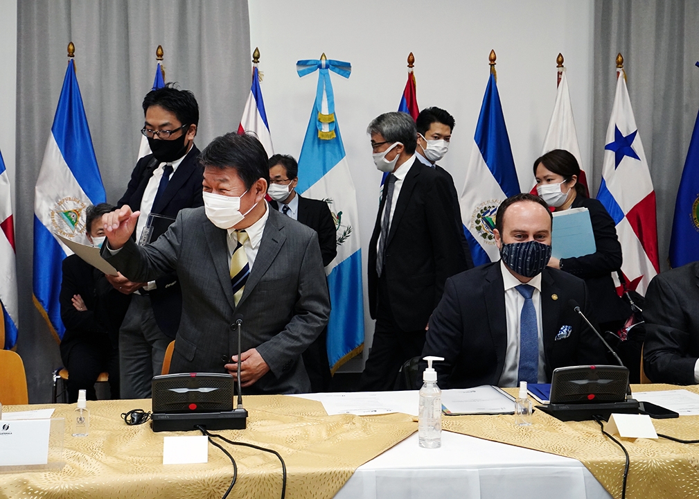 日本外相訪中美、加勒比海　日官員：面對面談對中國的認知很重要