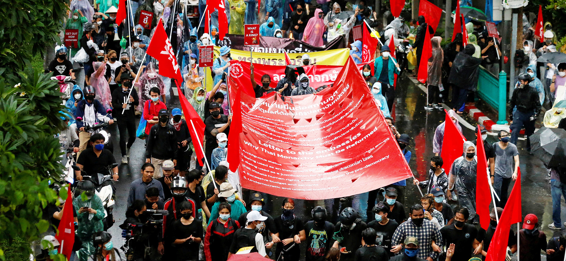 社會厲聲要求下台　泰國總理帕拉育卻輕鬆挺過不信任案
