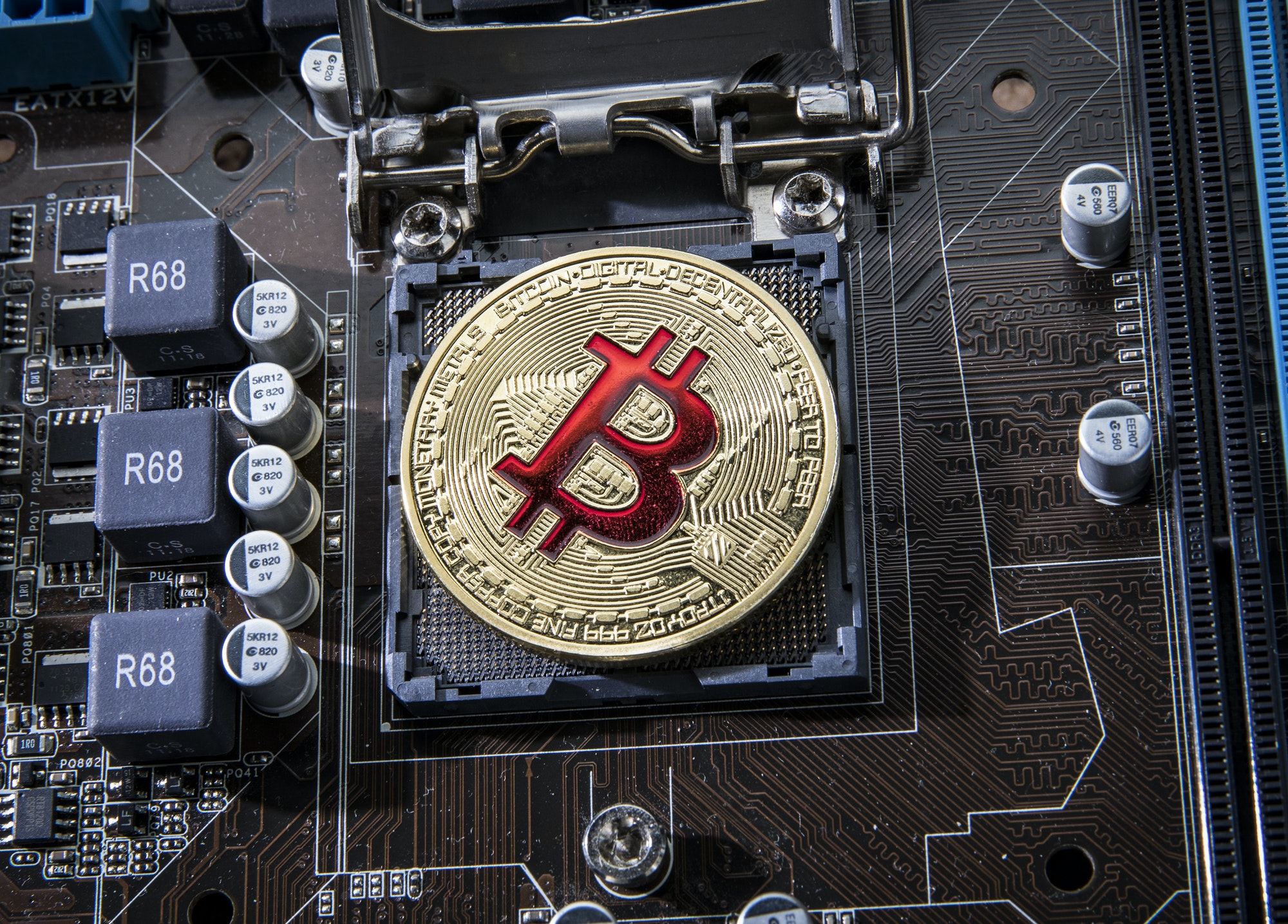 中國社會主義鐵拳揮向加密貨幣 泰國寮國趁勢低價買進礦機 開啟挖礦潮