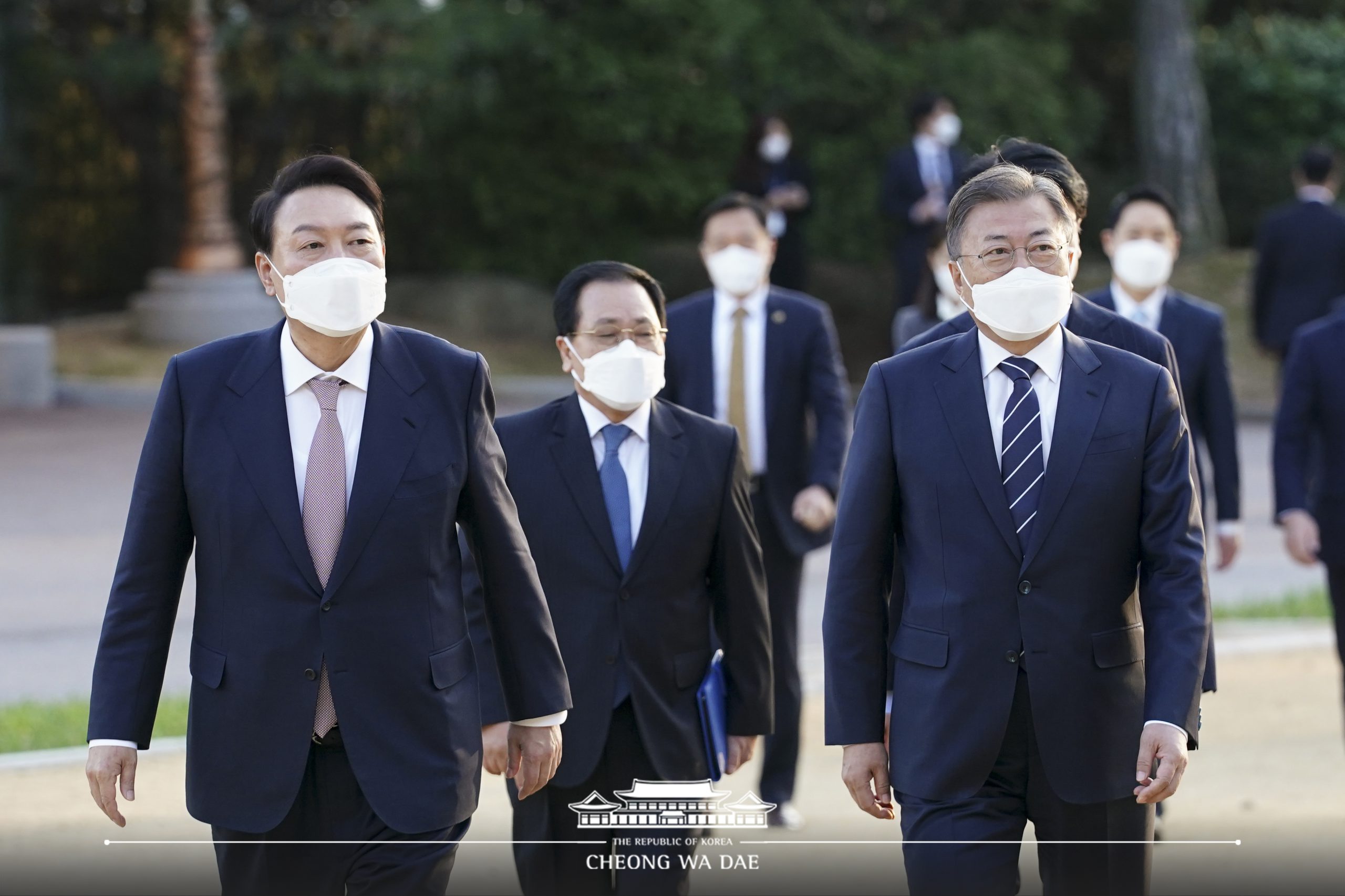 擔憂出青瓦台即入獄？文在寅強推修法大幅削弱檢察權掀風波
