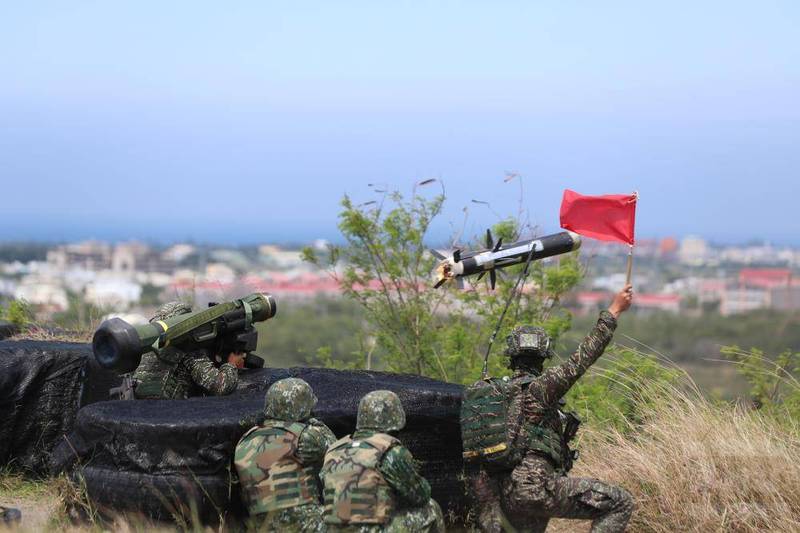 三軍聯訓操演　陸戰隊實射標槍飛彈