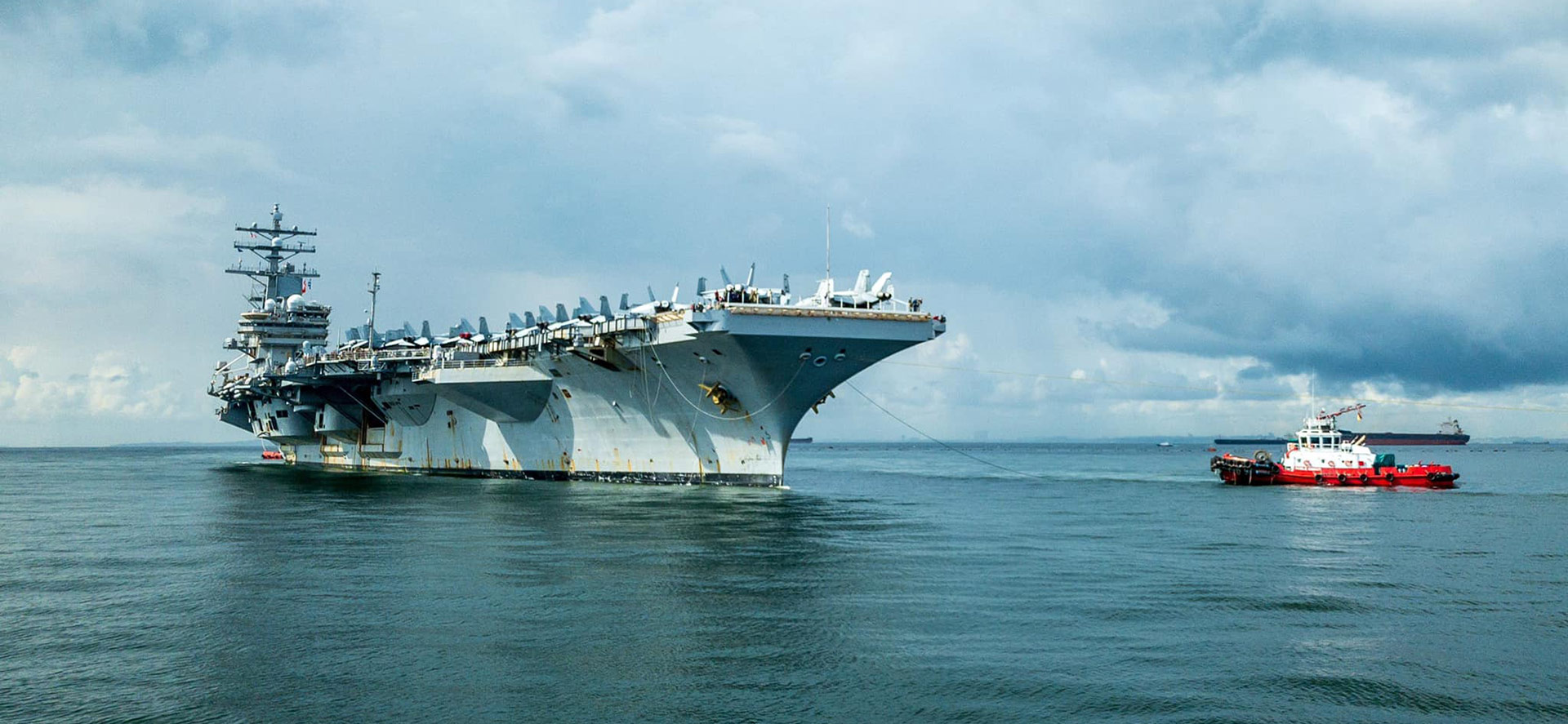 美國核子動力航艦雷根號自由行經南中國海 中國旋即發動兩次軍演