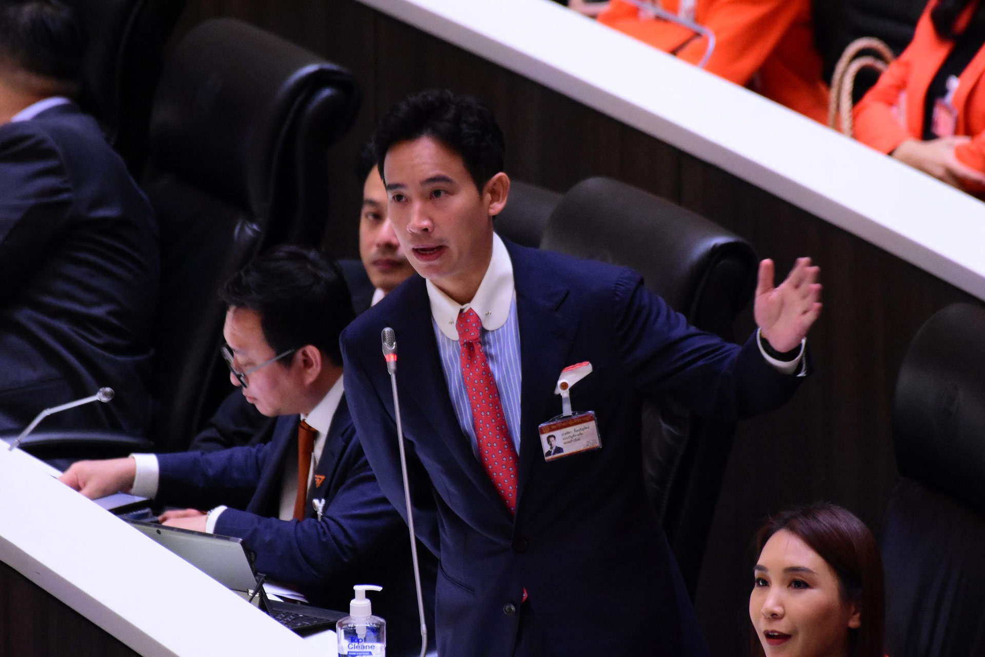 遭軍方保守勢力圍堵 泰國民主派前進黨領袖皮塔的總理大位再等等
