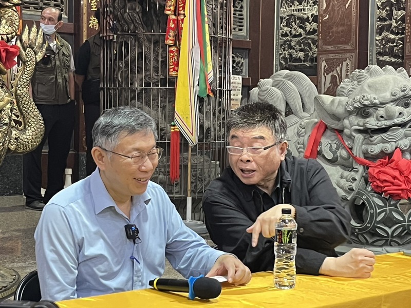 邱毅曾被柯文哲批「像是共產黨提名」 如今替柯拉票