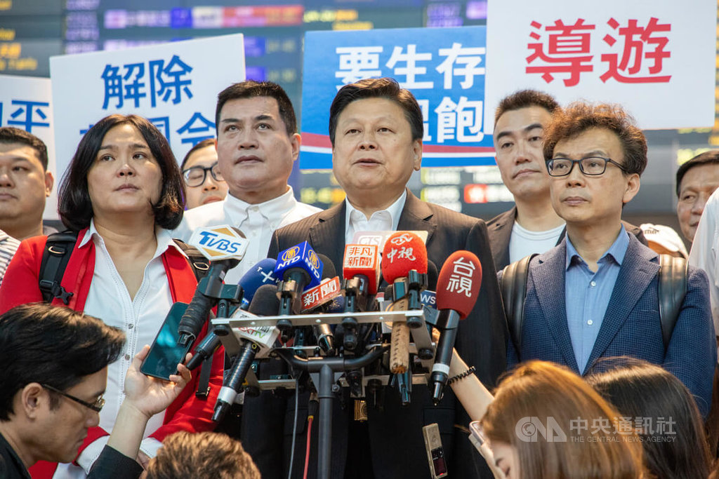 傅崐萁拜見換紅利？中共旅遊鬆綁、開放農產品動作頻頻