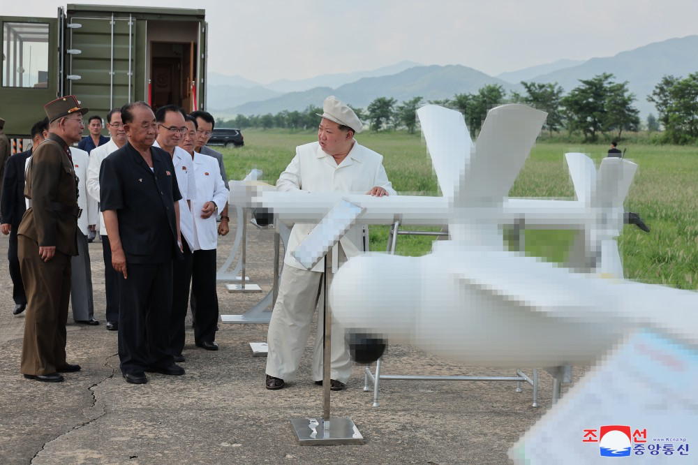 俄羅斯技術支援？　金正恩加速自殺式無人機量產