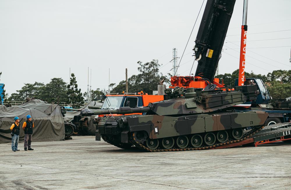 《經濟時報》：軍事犯台成本高　北京改從內部瓦解台灣