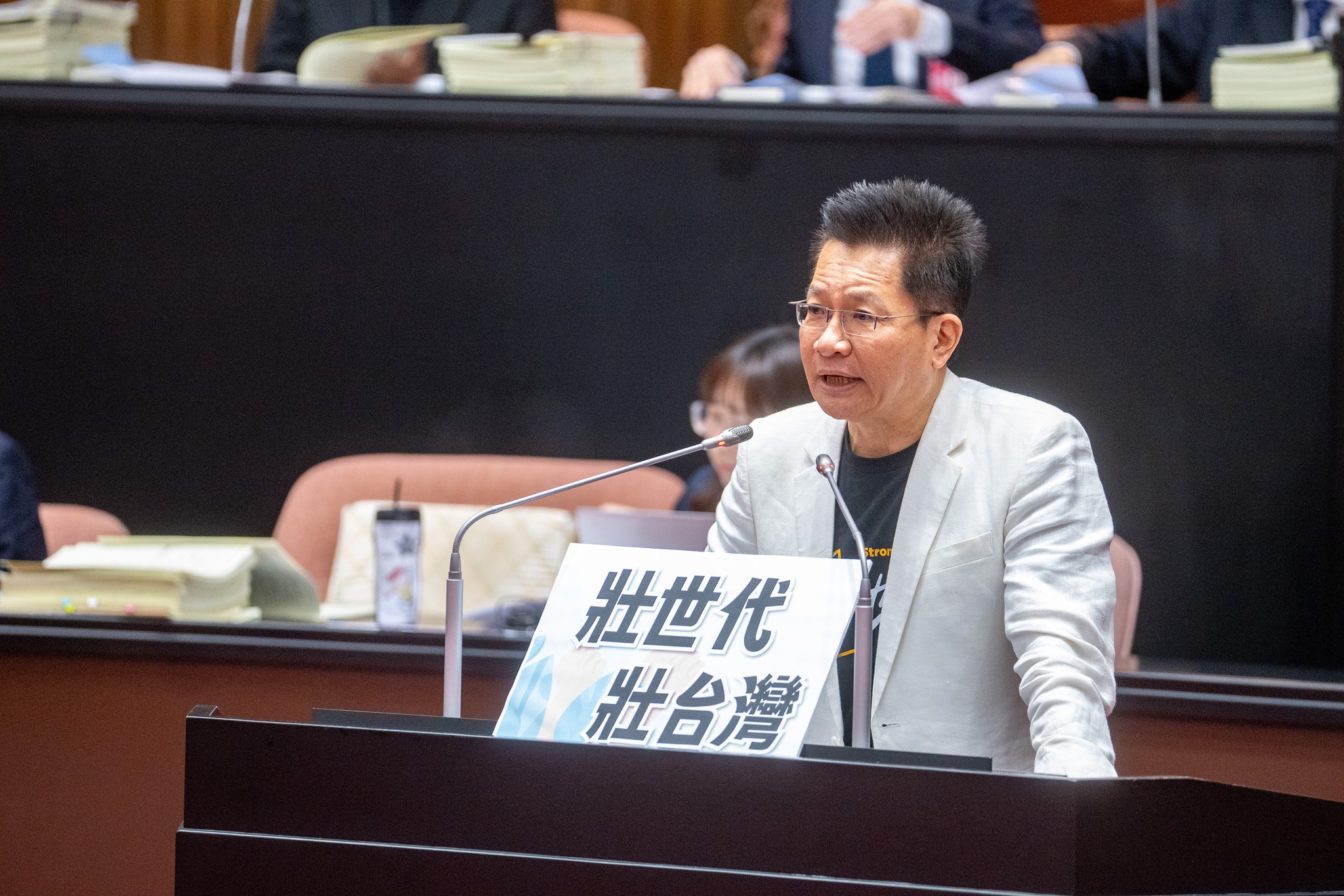 【蕭良嶼】藏汙納垢「壯世代」與沽名釣譽吳春城