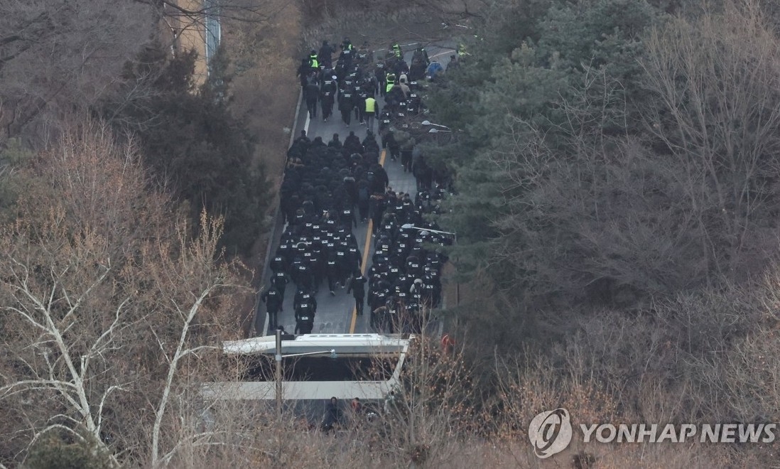 尹錫悅戒嚴事件43天後被捕　韓國史上第一位現任總統遭拘留